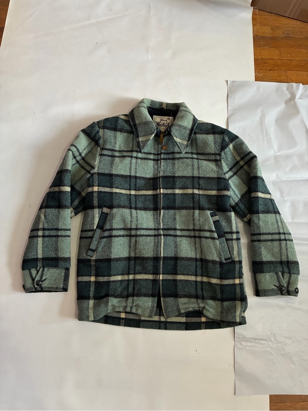 WOOLRICH VINTAGE WOOL FLANNEL JACKET SIZE
M BLUE
MADE IN USA